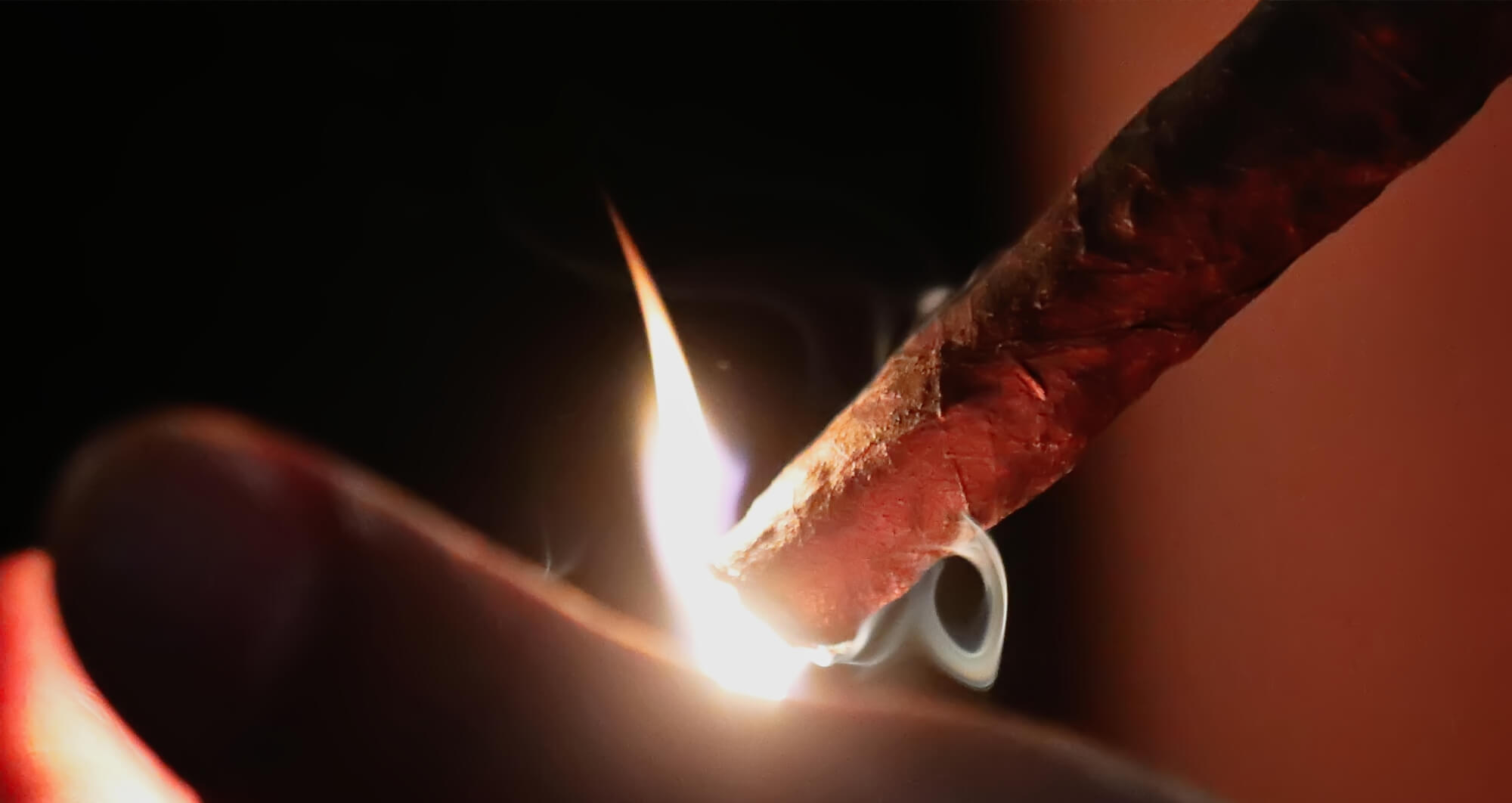 Ausmachen und Wiederanzünden von Toscano-Zigarren