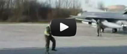 Tanzende Air Marshals