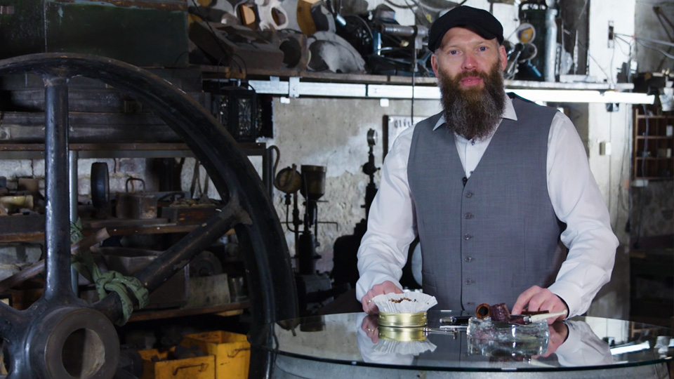 Neues Video: Pfeife stopfen mit Loose Cut Tabak