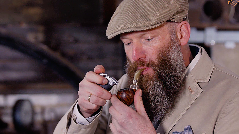 Neues Video: Anleitung zum Pfeife anzünden