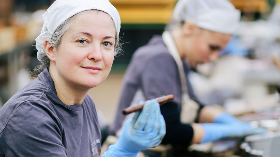 Die Künstlerinnen hinter den TOSCANO-Zigarren